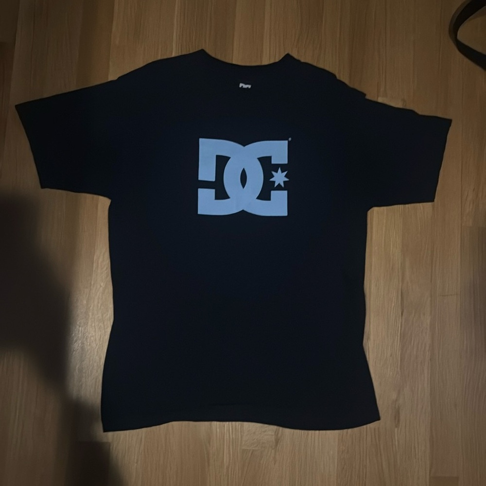 Mens DC Navy Blue Shirt Size Medium